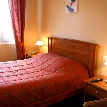 Auberge De La Houssaye Hotel
