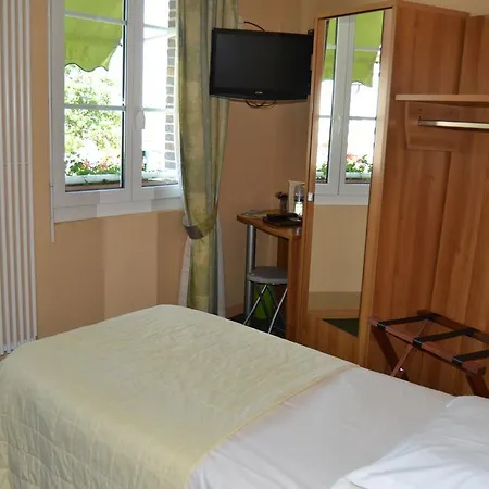 Auberge De La Houssaye 2*