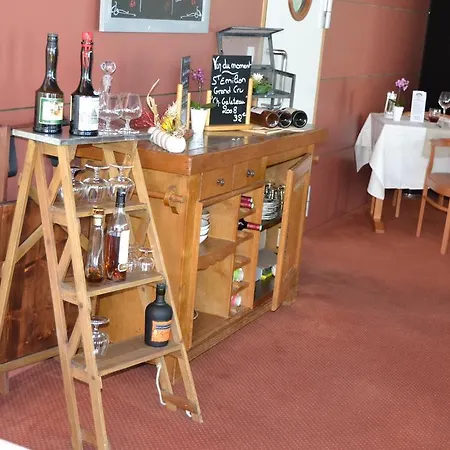 Auberge De La Houssaye Hotel 2*